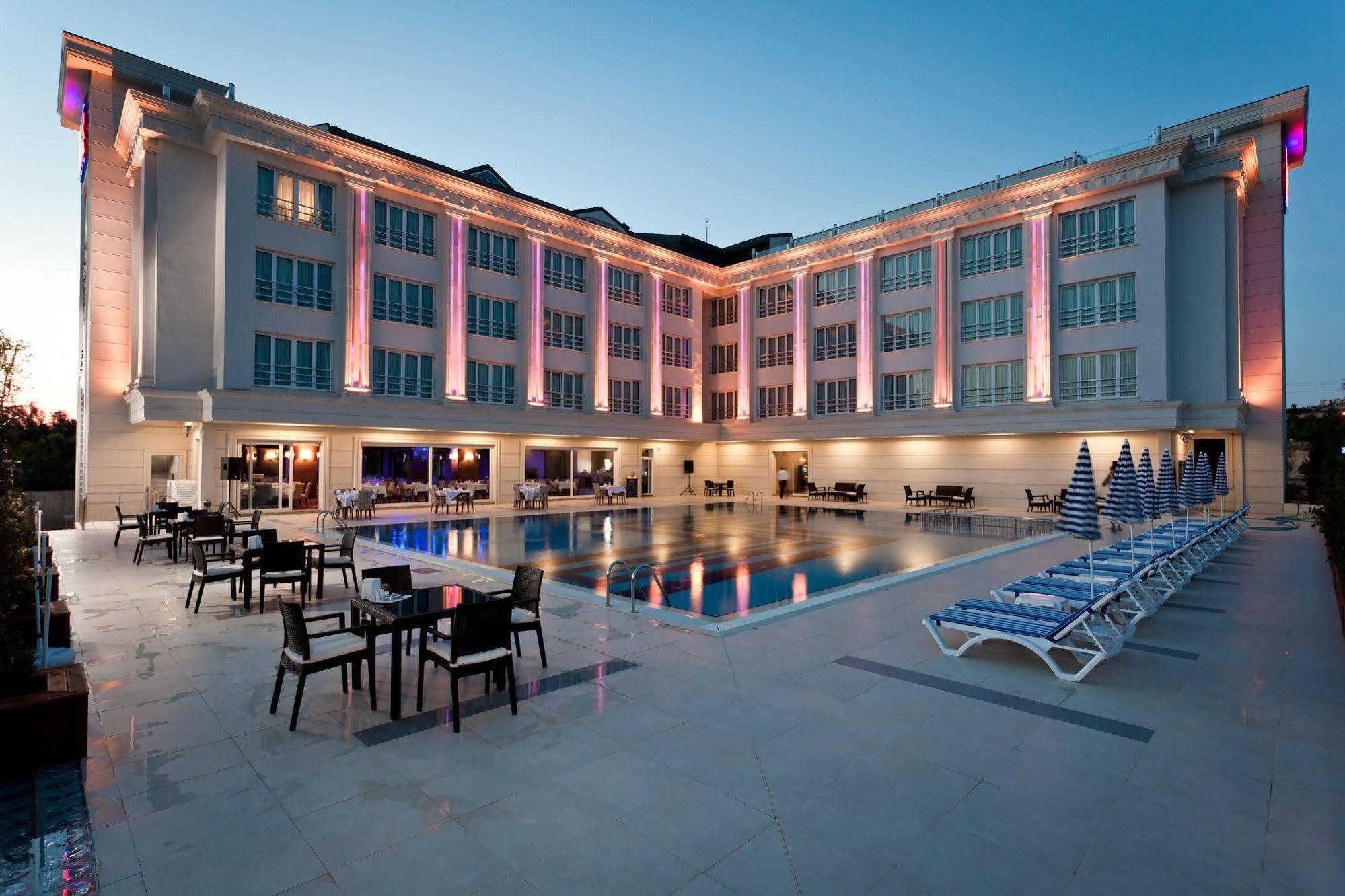Mercia Hotels & Resorts بيوكجكمجة المظهر الخارجي الصورة